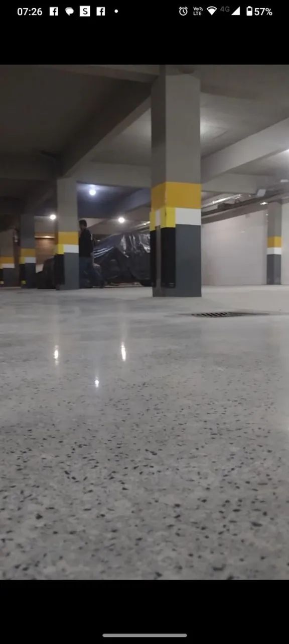 Reforma sempre limpo e pisos o industrial 