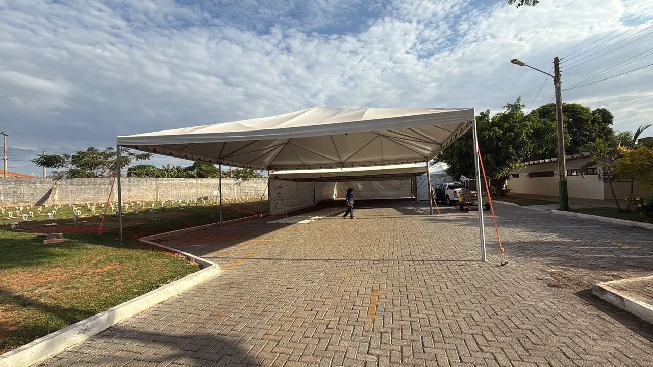 Tenda tubular 10x10 
