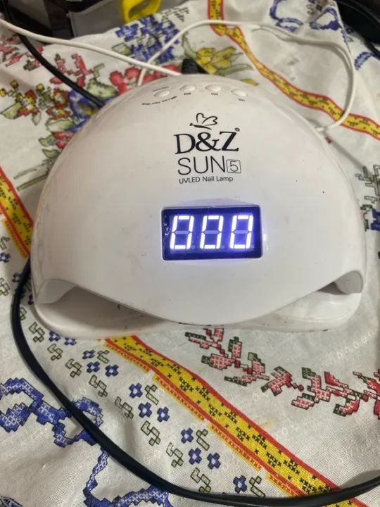 Iluminaria de mesa articulada + uma cabine  - Foto 3