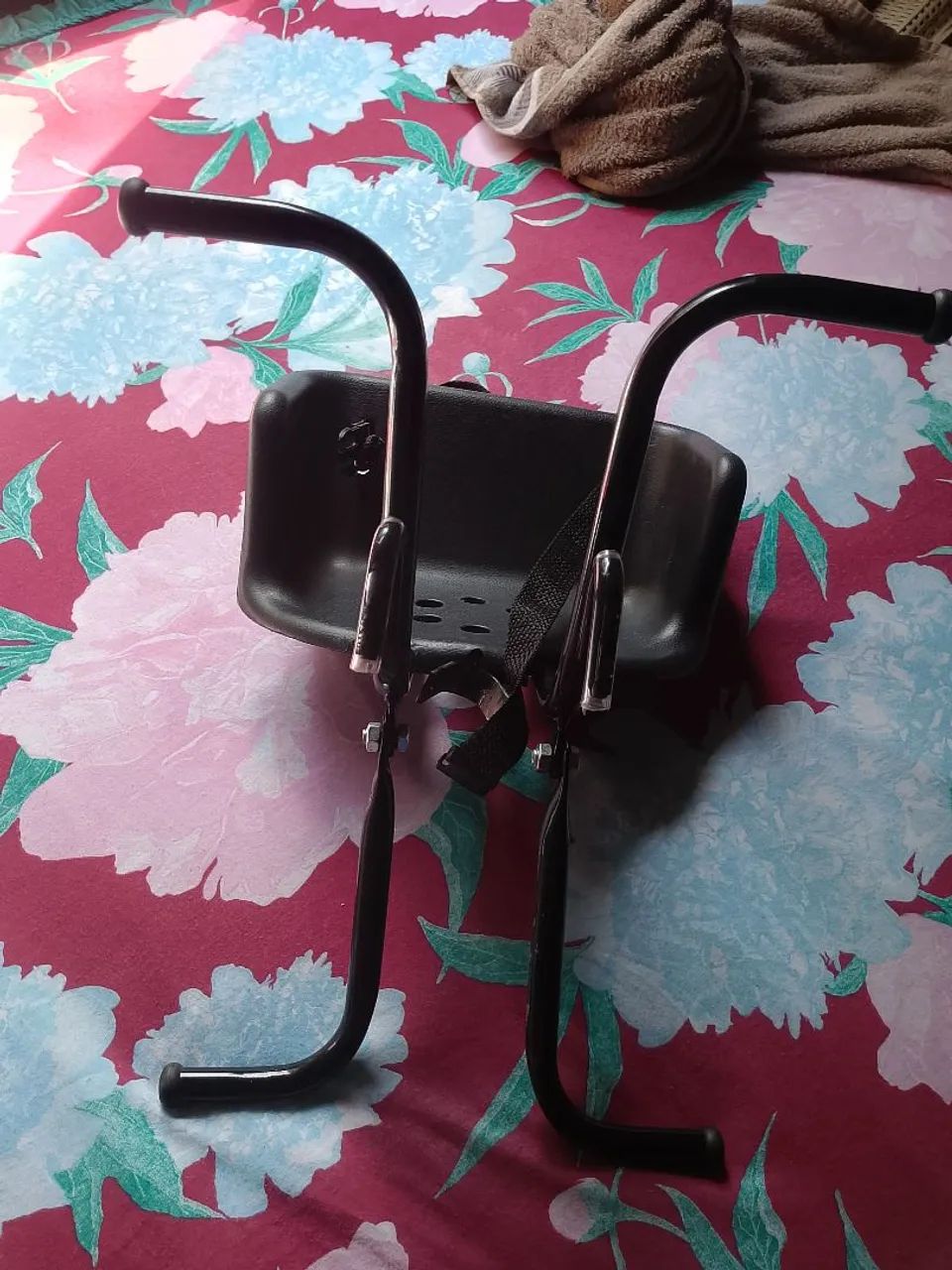 Vendo uma cadeirinha 