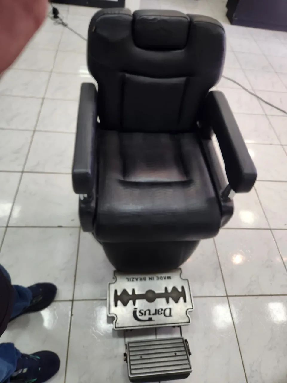 Cadeiras para barbearia  - Foto 2