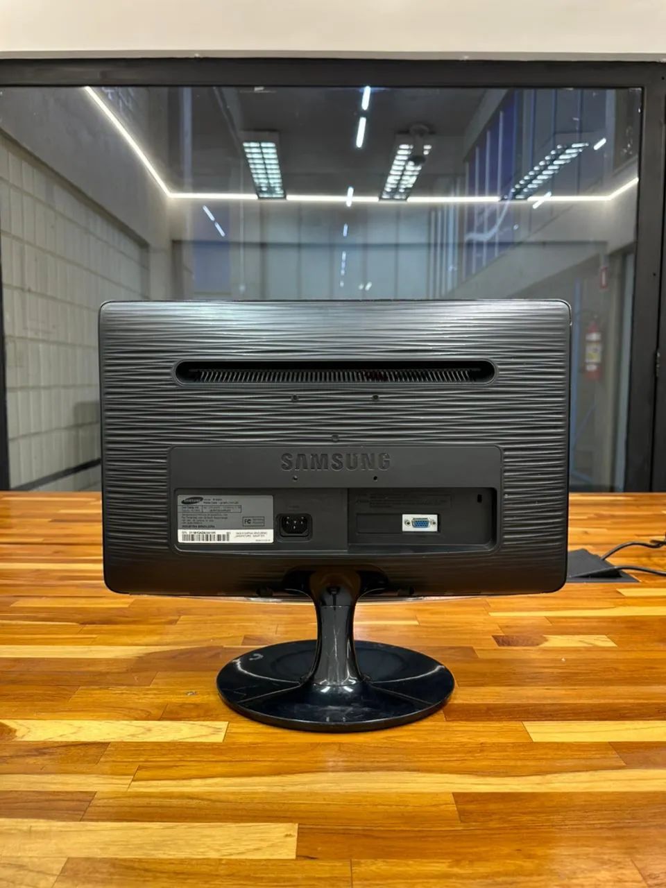 Monitor Samsung B1930N 18,5? - Ótimo Estado - Foto 2