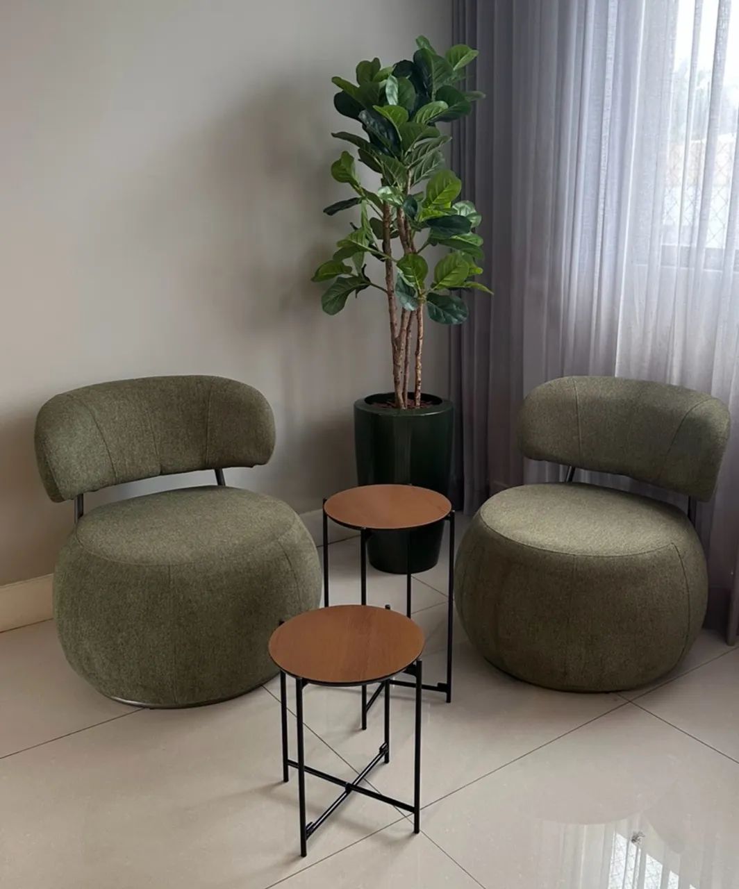 POLTRONAS NOVAS VERDES - IMPERDÍVEL 