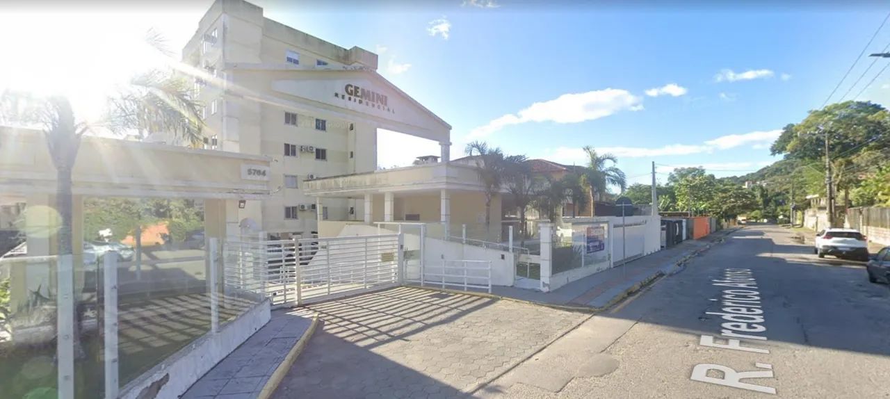 Alugo apartamento 