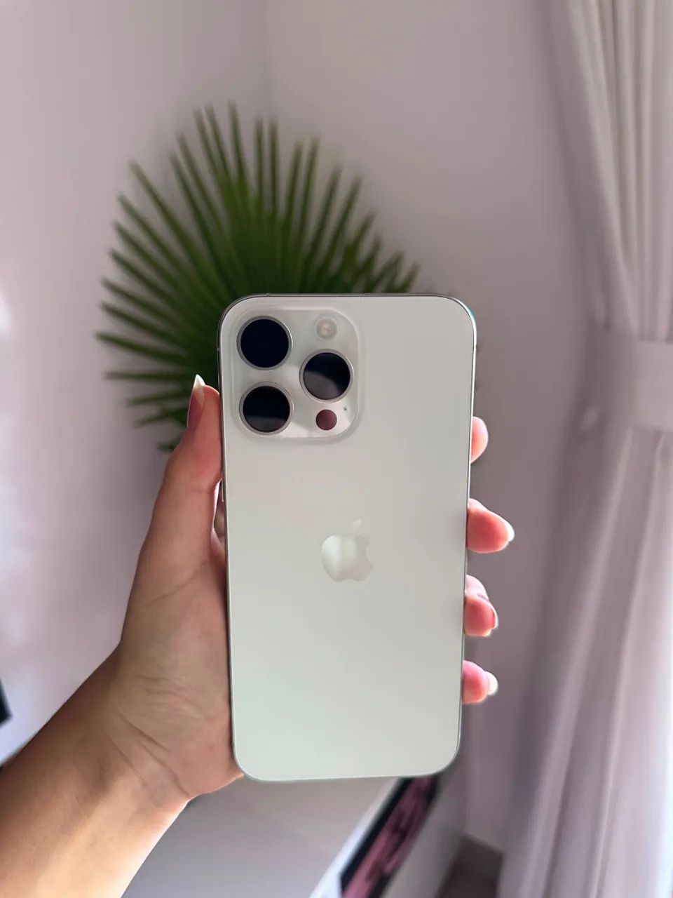 16 pro max branco estado de novo!  - Foto 4