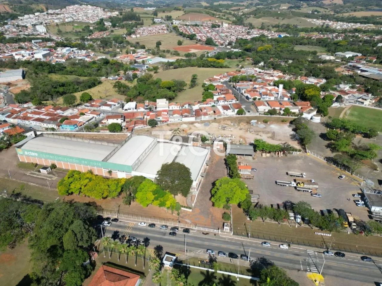Galpão 4800m² Em Andradas Com 100 Vagas de Garagem - Foto 3