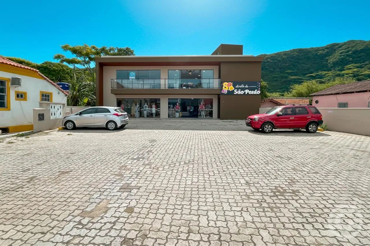 Sala comercial nova em São João do Rio Vermelho: ideal para expandir seu negócio
