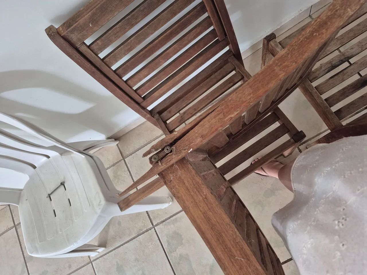 Cadeiras de madeira - Foto 4