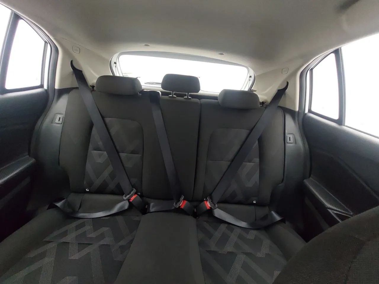 Chevrolet Onix Hatch 1.0 12V Flex Mec. 4P, foto 18 de 18