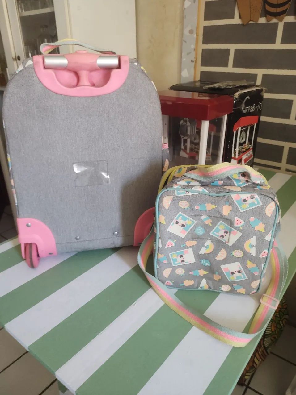 Lindo kit de bolsa e mochila de rodinhas puket  - Foto 2