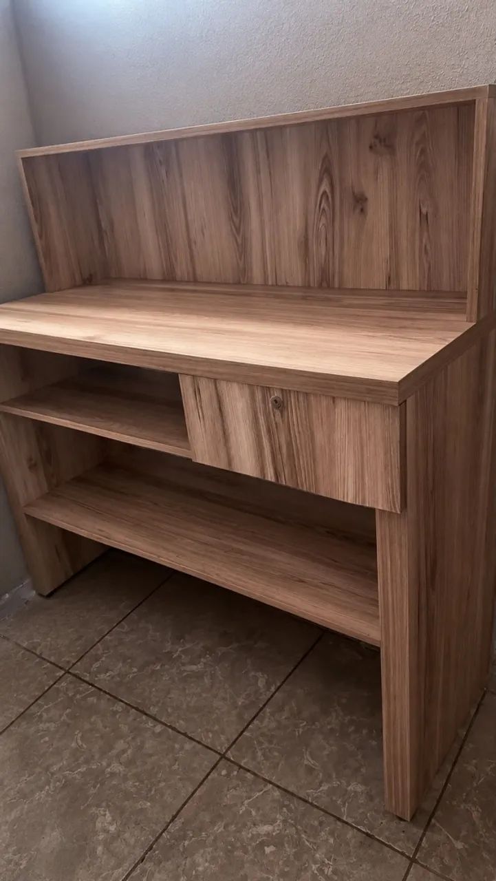 Vende se balcão 