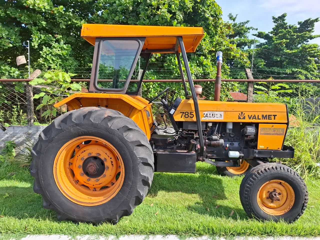 Trator Valmet 785 4x2 