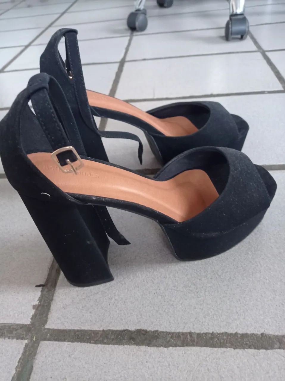 Sandália de Salto - Foto 3