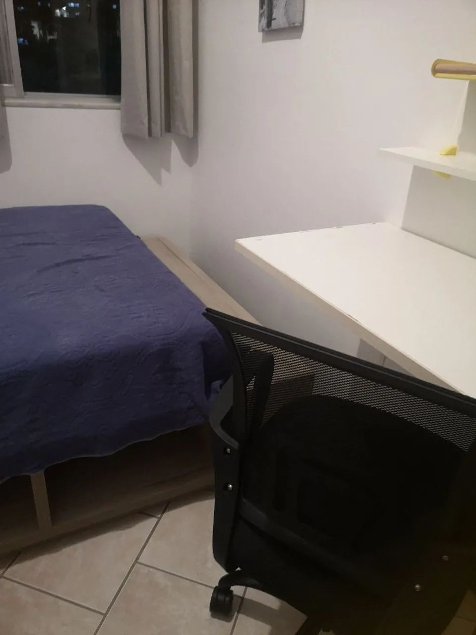 Alugo quarto com garagem próximo do centro. - Foto 4