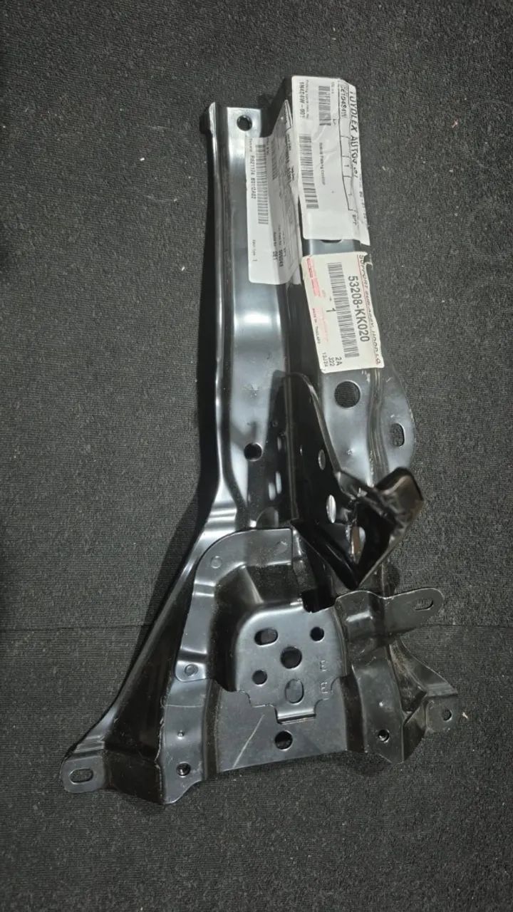 Suporte Trava Capô Hilux SW4 2016 a 2024 53208kk020 Original