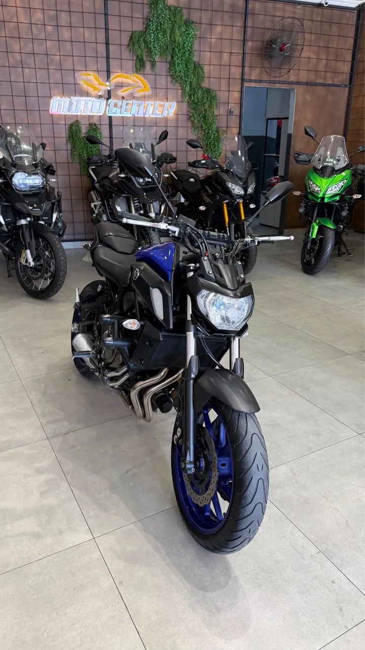 YAMAHA MT-07  - Foto 3