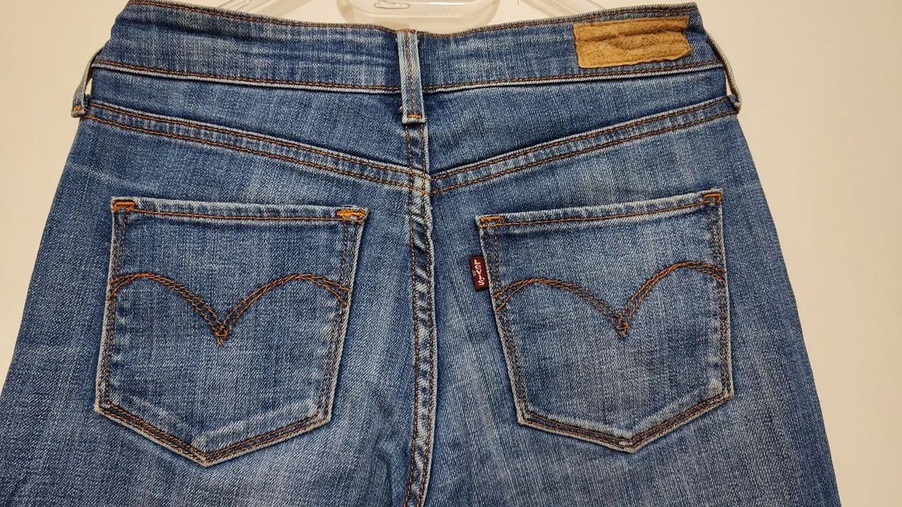 Calça jeans Levis 25/36 - Foto 4