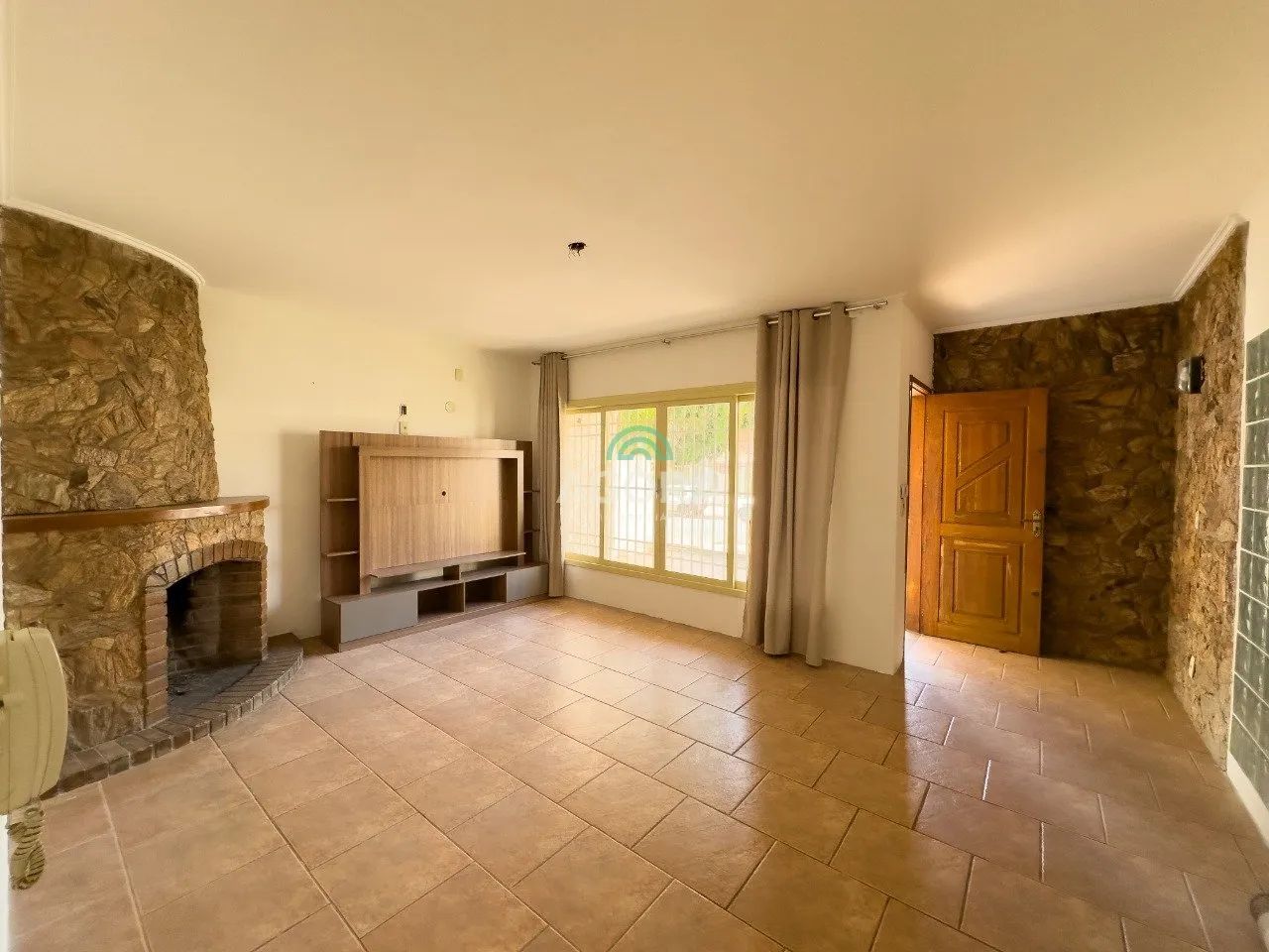 Casa Comercial com 4 (quatro) Dormitórios. - Foto 4
