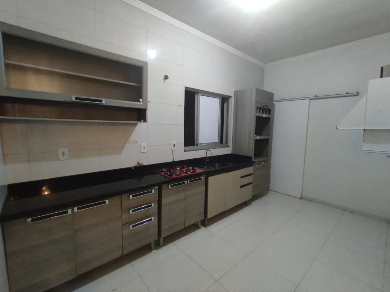 ?  ? APARTAMENTO À VENDA - CENTRO DE NOVA MUTUM/MT