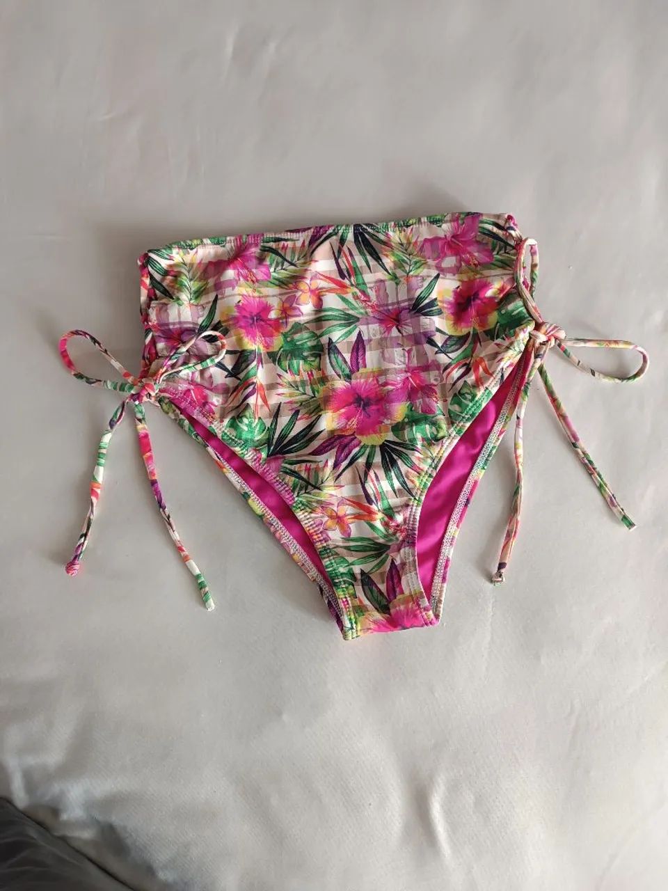 Calcinha de biquíni, hot pants 