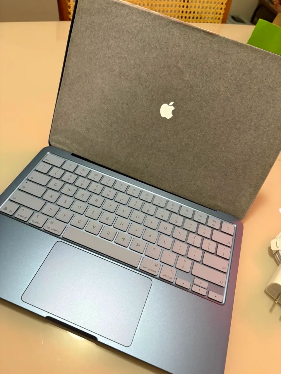 NOVO! MacBook Neo de 13 polegadas: Chip A18 Pro 8gb-256GB - Foto 2