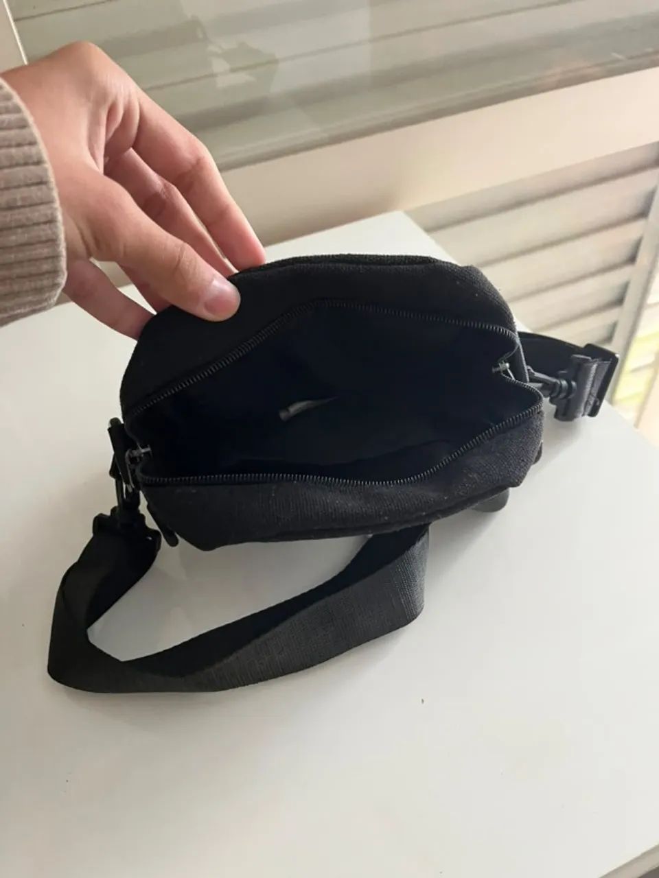 Bolsa preta de alça unissex - Foto 3