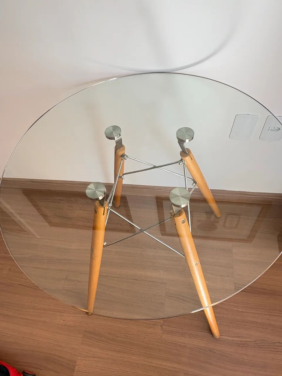 Mesa Modelo Eames tampo de vidro - Foto 3