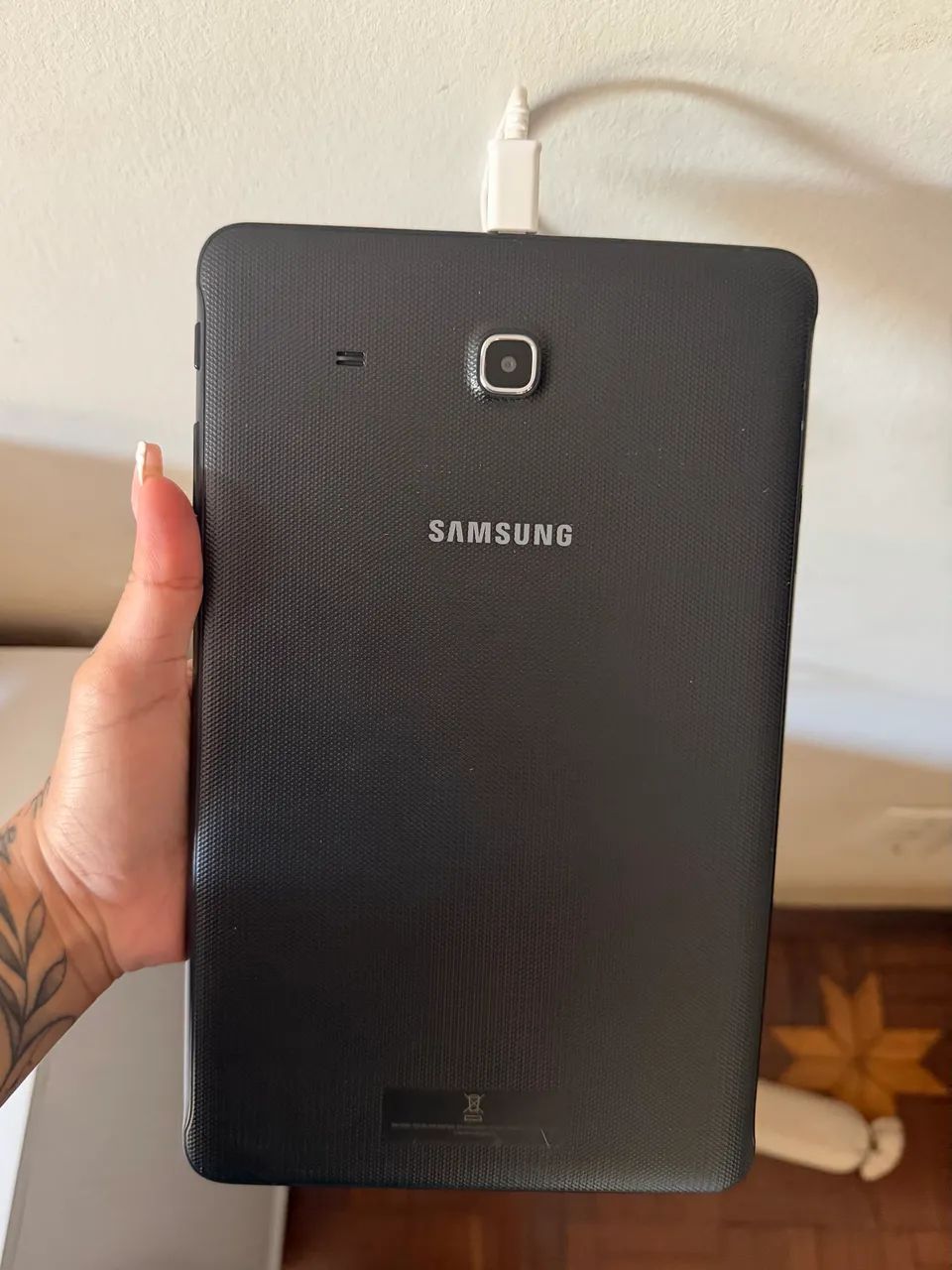 Vendo Tablet Tab E 2015  - Foto 2
