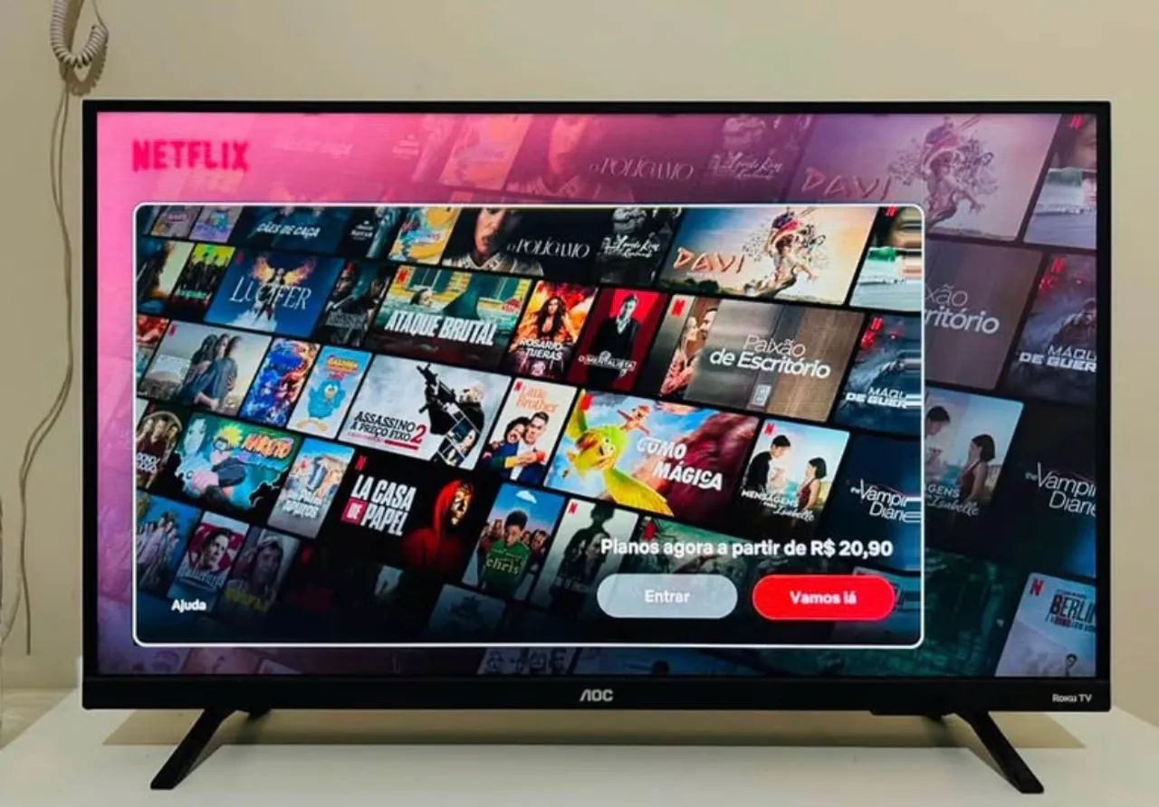 Smart tv Aoc Roku 32 polegadas impecável  - Foto 4