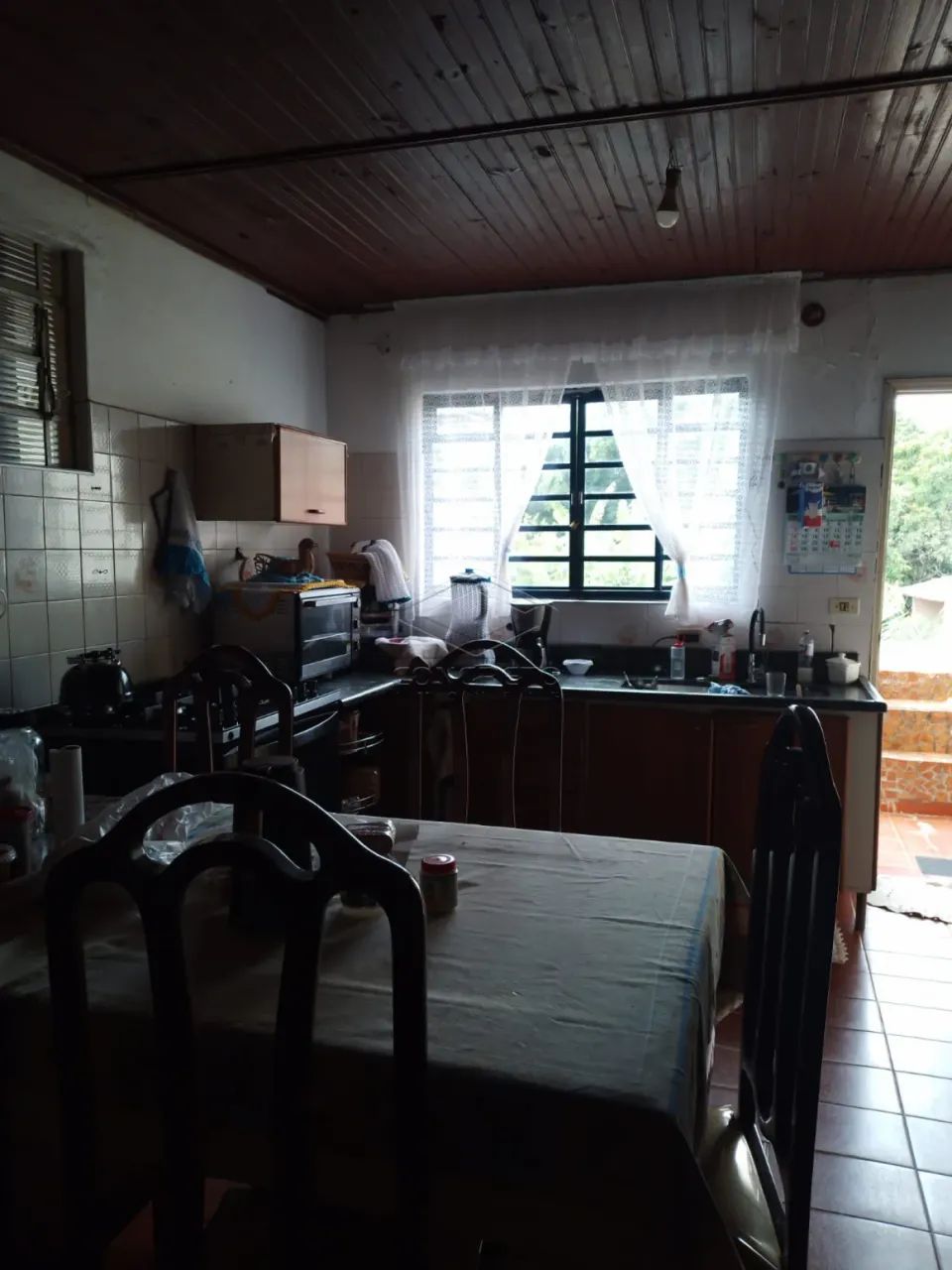 CASA COM 3 DORMITÓRIOS E CHÁCARA - PRÓXIMO AO CENTRO DE AGUDOS - Foto 4