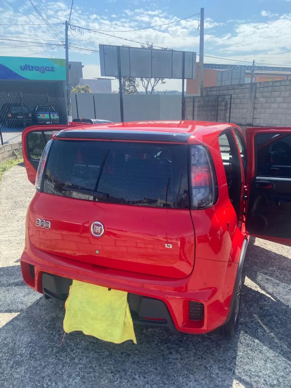 Fiat Uno Sporting 1.3 Flex 8V 5P 2017 - Foto 2