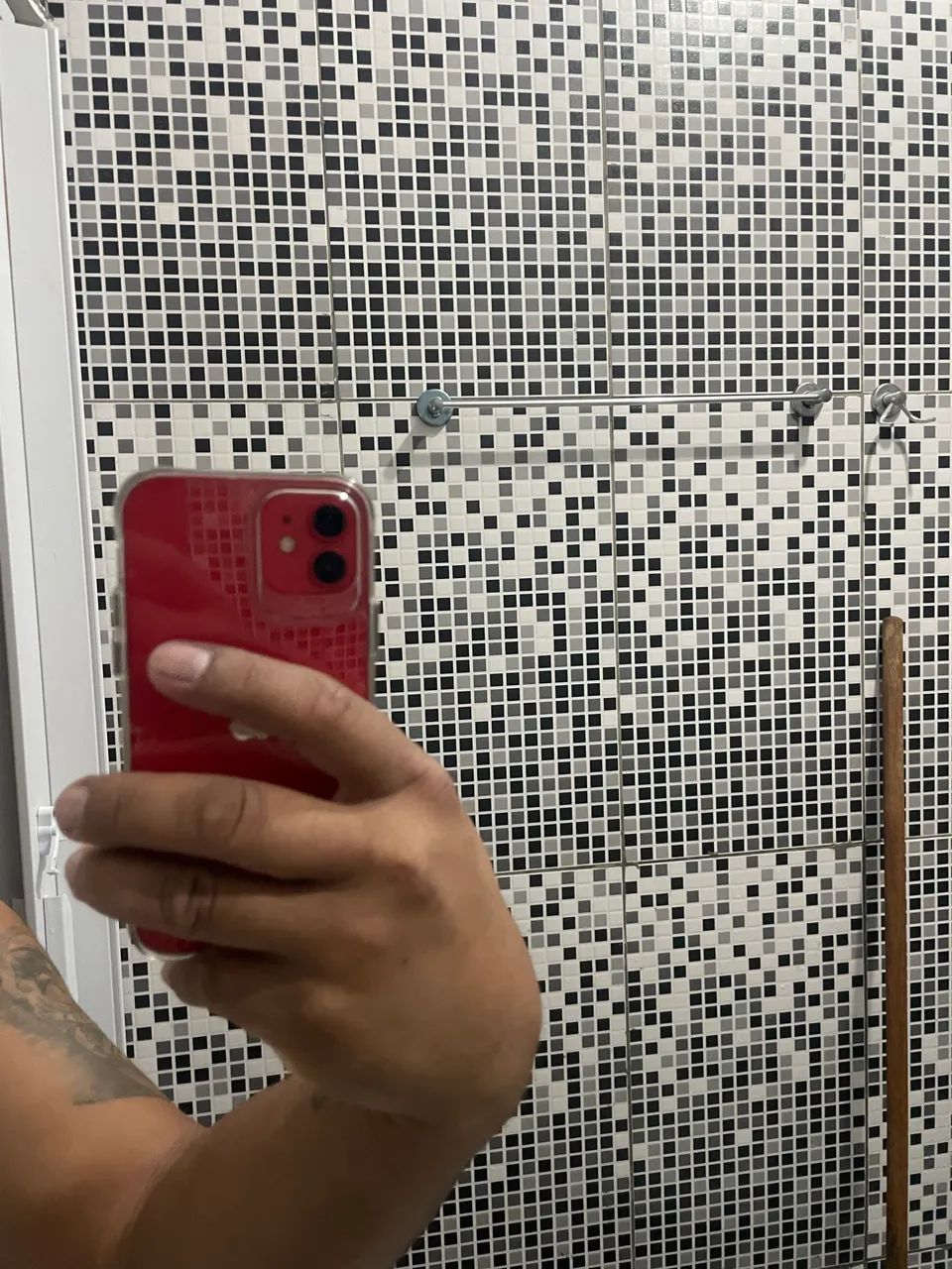 IPhone 12 128 Gigas vermelho  - Foto 3
