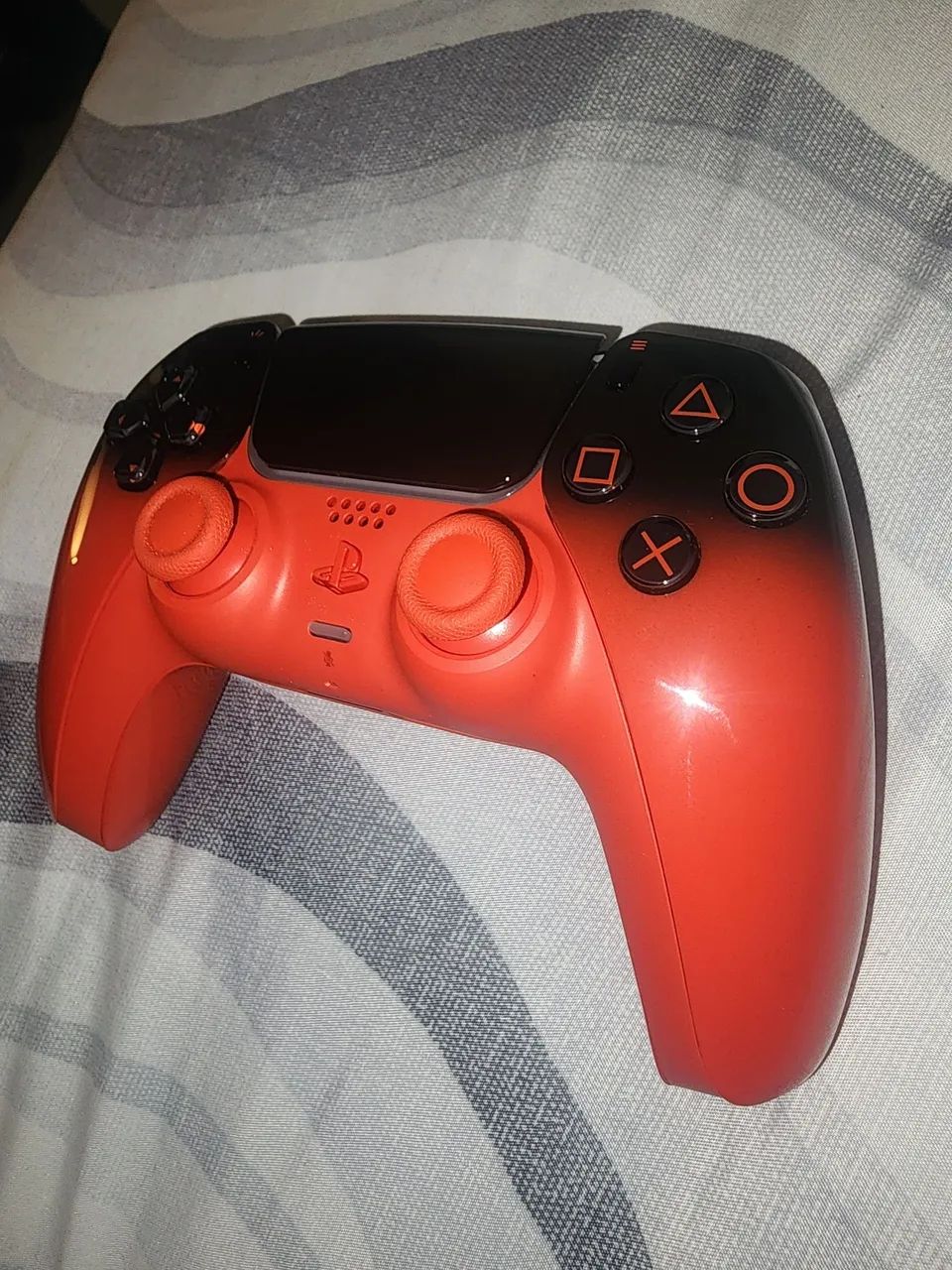 Controle Dualsense Techno Red PS5 - Foto 2