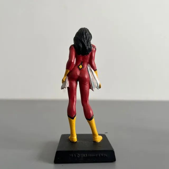 Estátua miniatura Spider Woman - Marvel Figurine - Eaglemoss - Foto 2
