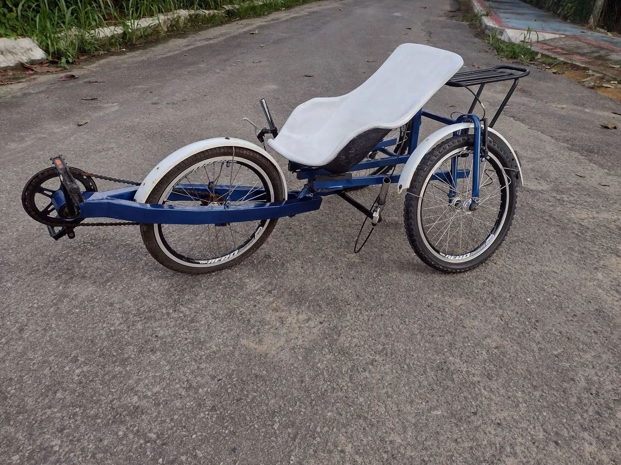 Vendo triciclo!!!