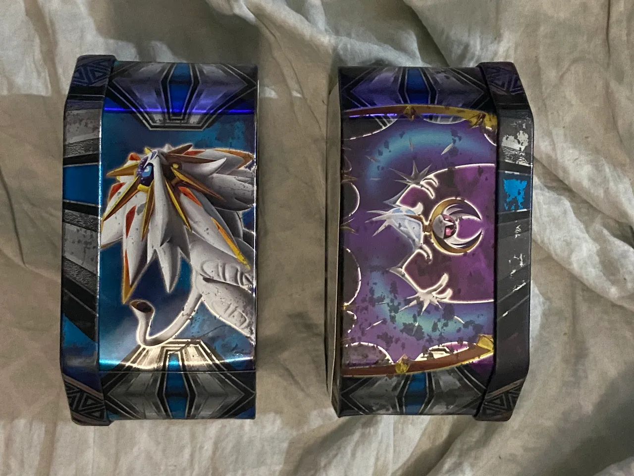 Coleção de 2 Latas Pokémon vazias 