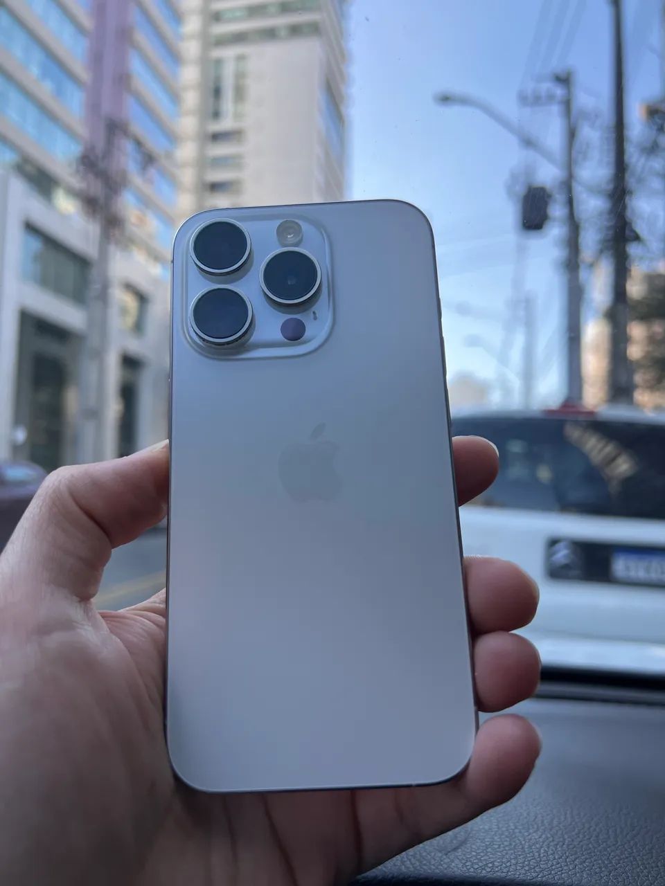 Iphone 15 Pro 256gb completinho - Foto 3
