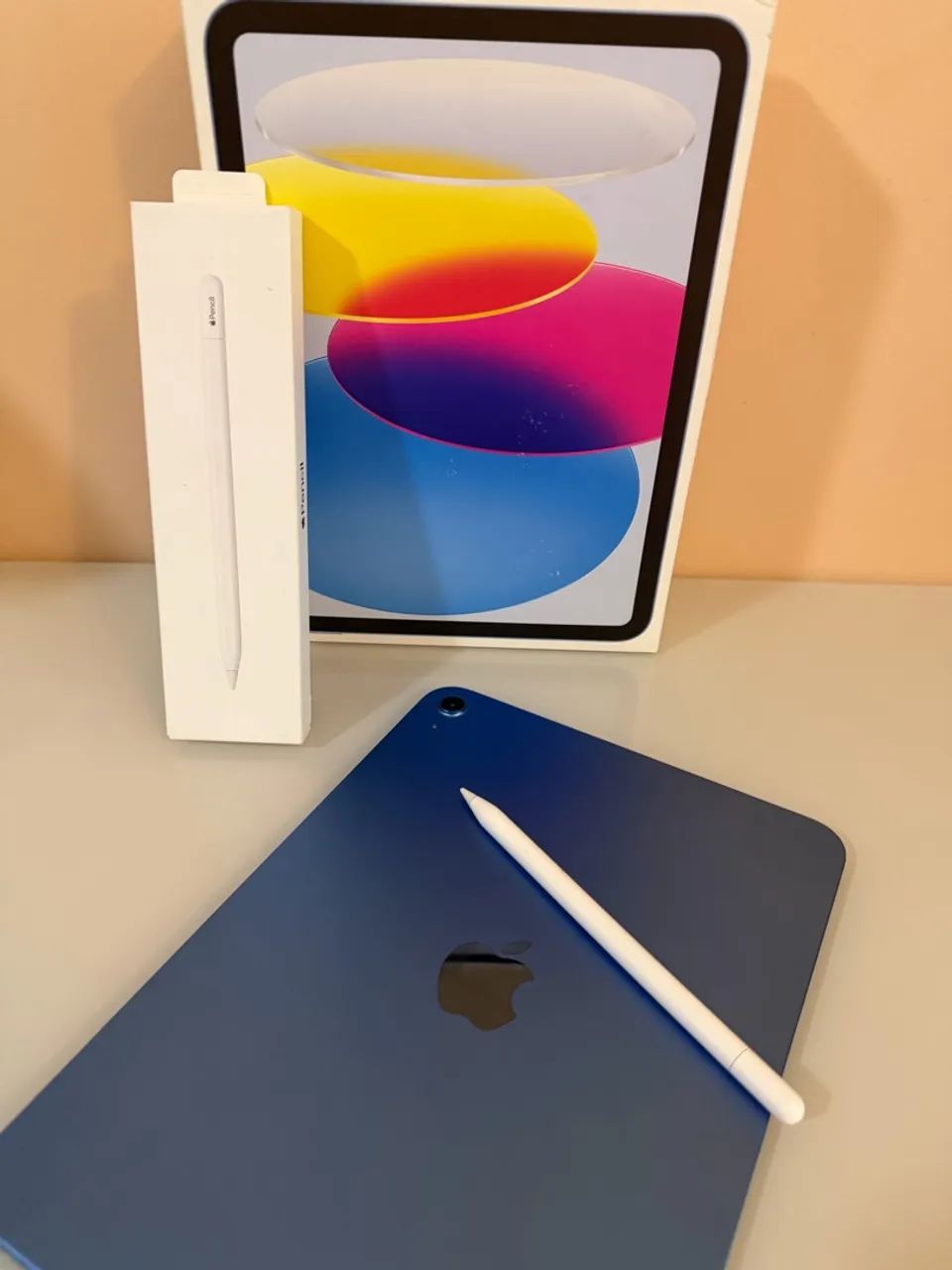 iPad A16 128GB Wi-Fi + Apple Pencil USB-C | Pouco uso | Com caixas