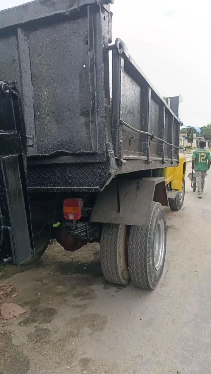 F600 1113 caçamba  - Foto 2
