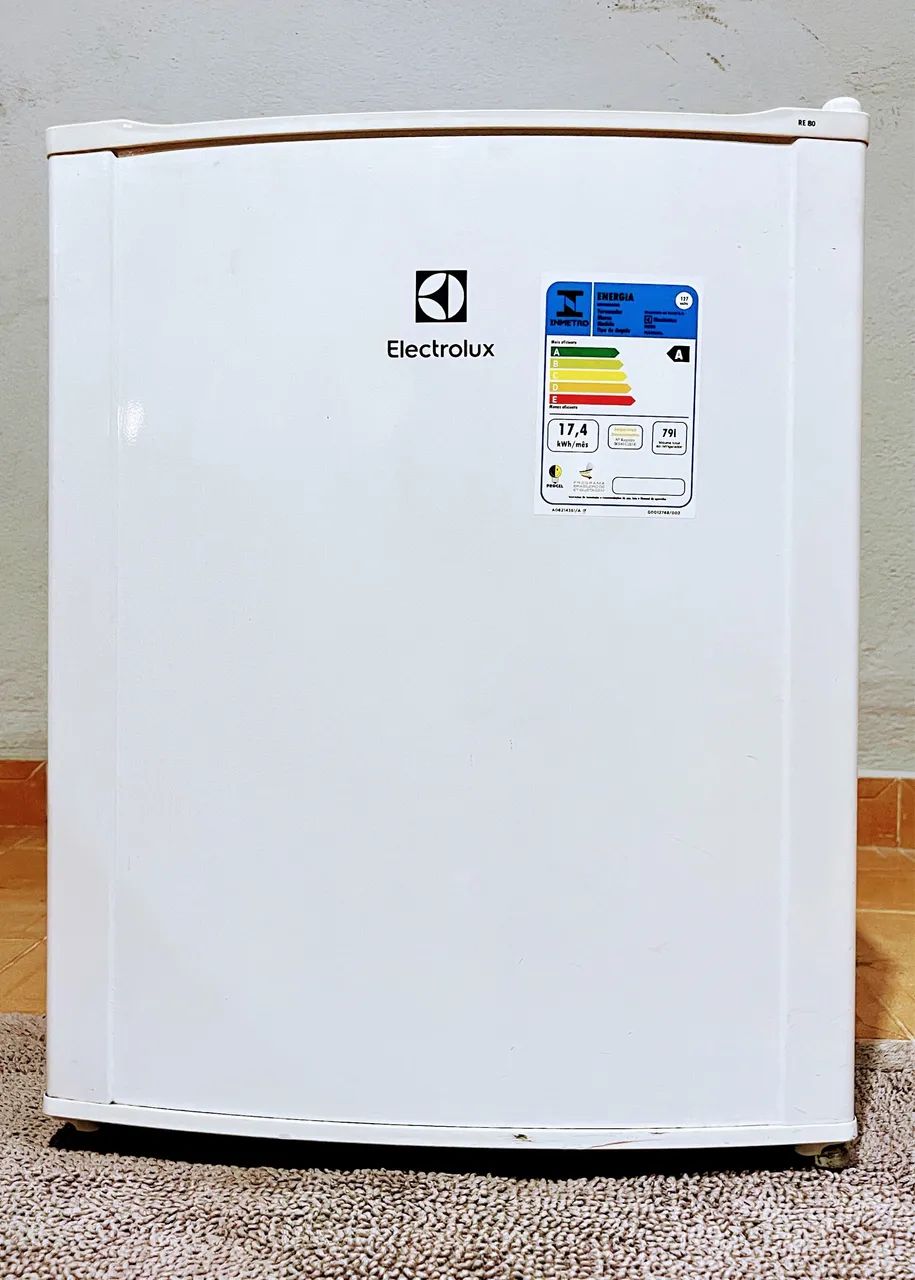 Frigobar Electrolux 79 litros