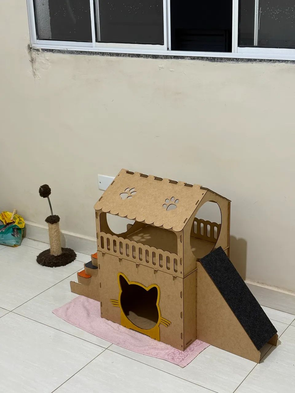 Casinha de Gato 2 Andares - Com Rampa Arranhador