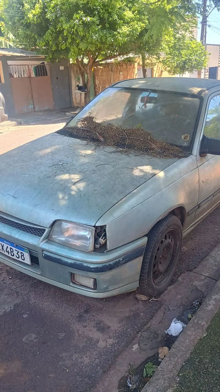 Chevrolet Kadett GLS 1.8 EFI / Sl/e 1.8 (álcool) 1992