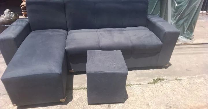 Sofás lindos perfeitos confortável para relaxar e decorar sua sala  - Foto 3