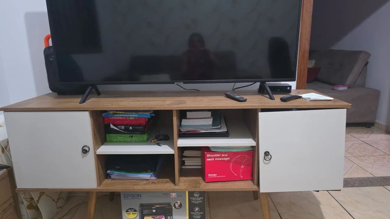  Mesa de computador, cadeira e rack - Foto 3