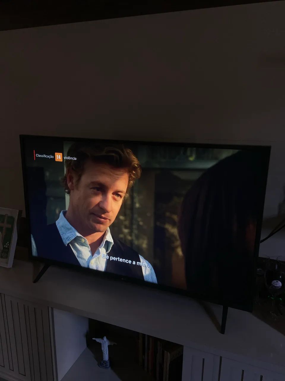 TV LG 43" Smart muito conservada