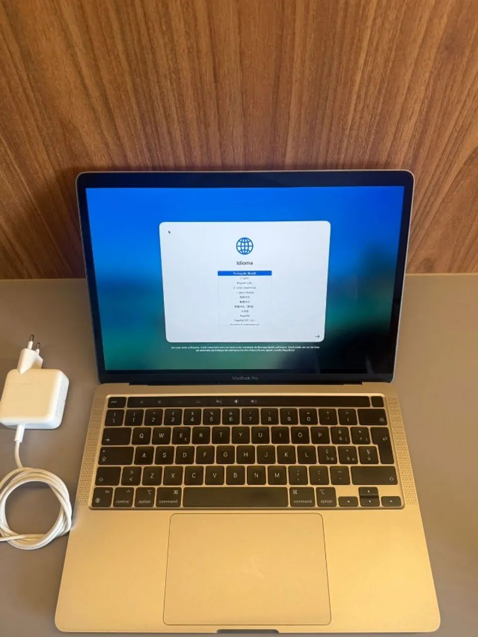 MacBook PRO M1 (256GB SSD, 8GB Ram)