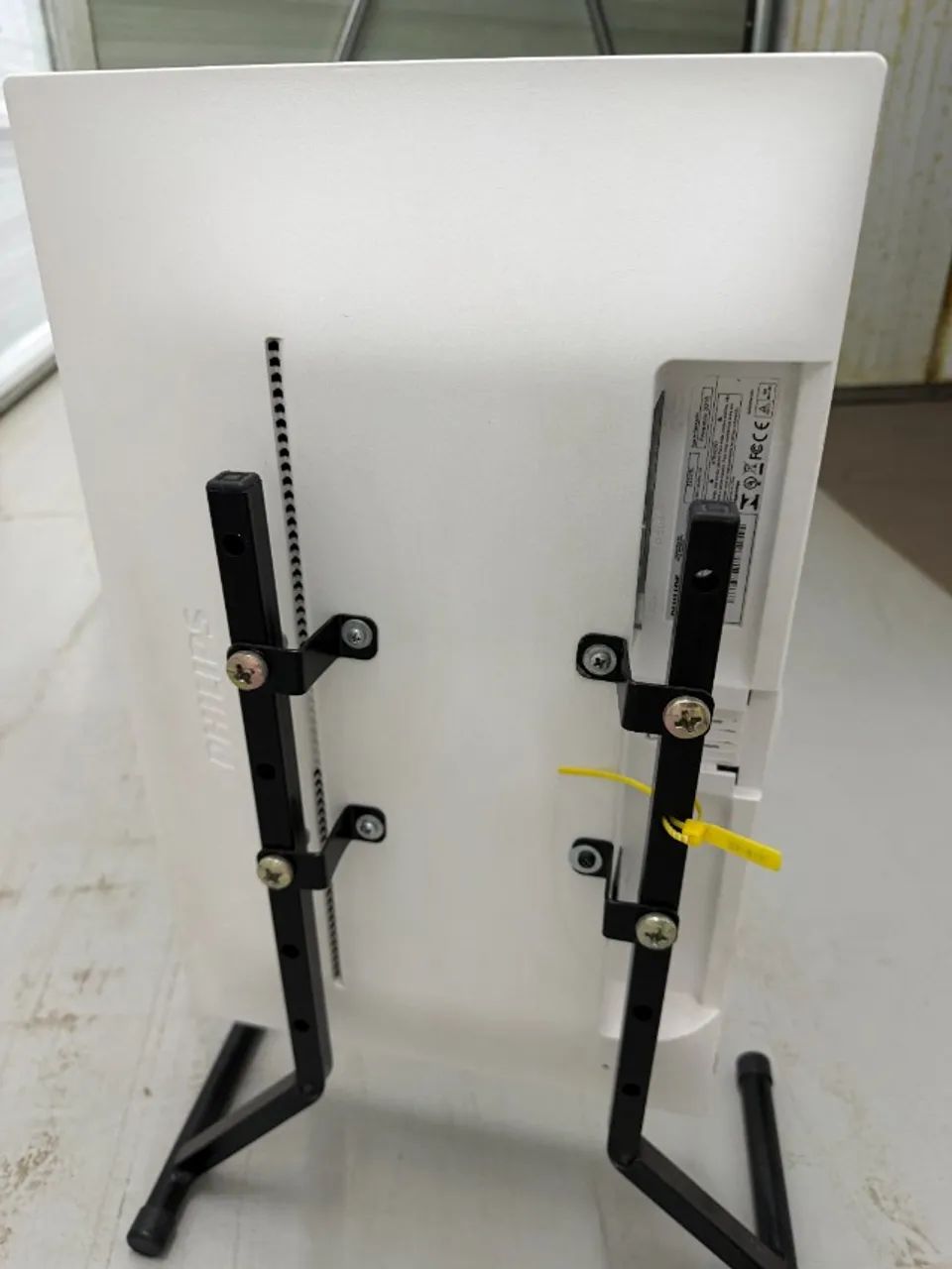 Monitor branco - Vertical/Horizontal - Philips 21,5" - HDMI/VGA  - Foto 3