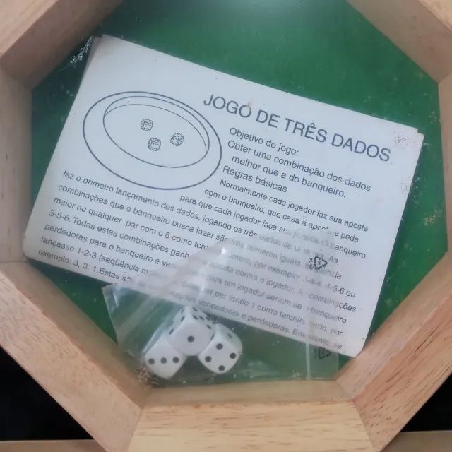  Jogo de Dados  Octógono Lacrado    com mesa em madeira forrada de coleção  com a caixa  - Foto 4