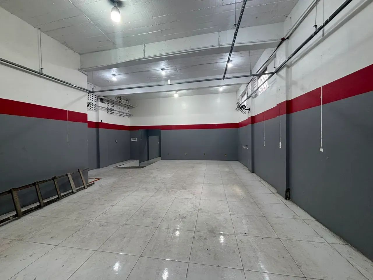 Alugo ponto comercial na Av autaz mirim - Foto 2