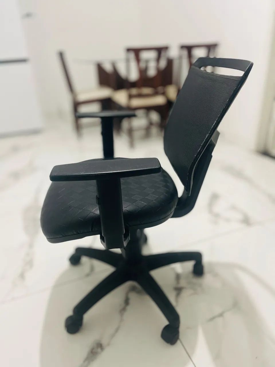 Cadeira de Escritório Ergonômica Mesh Preta - Regulável - Foto 3